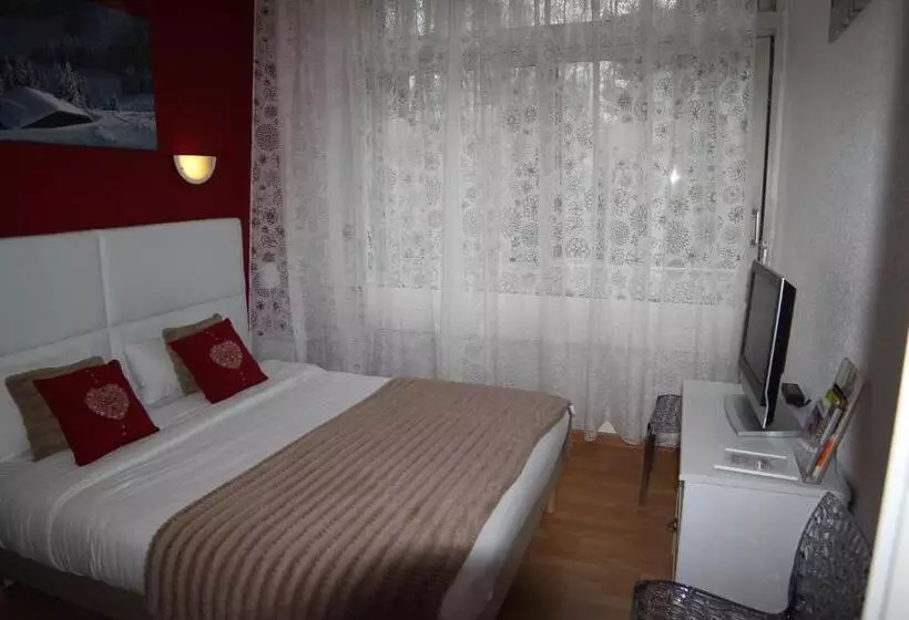 スタンダード４人部屋, The Originals City, Hôtel Villancourt, Grenoble Sud