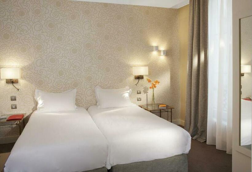 اتاق استاندارد چهار تخته, Hôtel Londres Et New York Teritoria