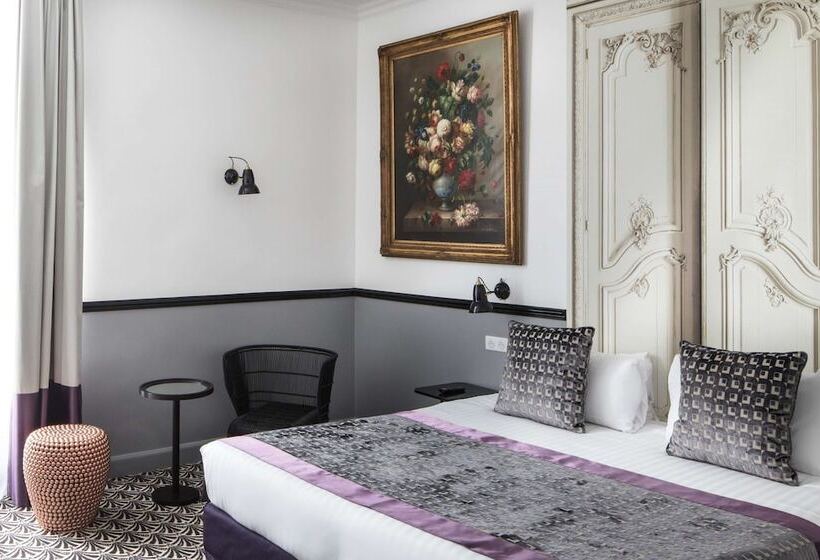 اتاق پرستیژ, Malte Astotel