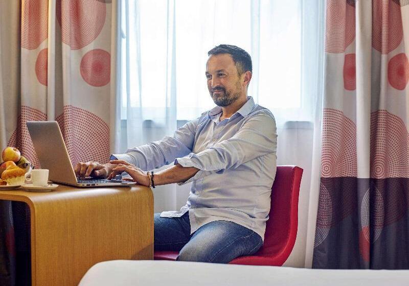 Superior-huone, Novotel Paris Centre Bercy