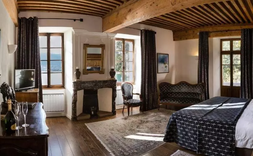 Suite with lake view, Abbaye De Talloires