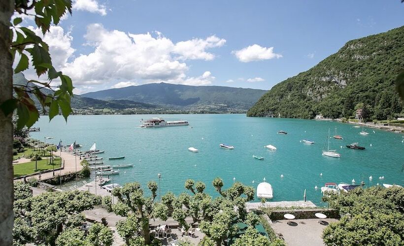 غرفة قياسية مطلّة علي البحيرة, Abbaye De Talloires