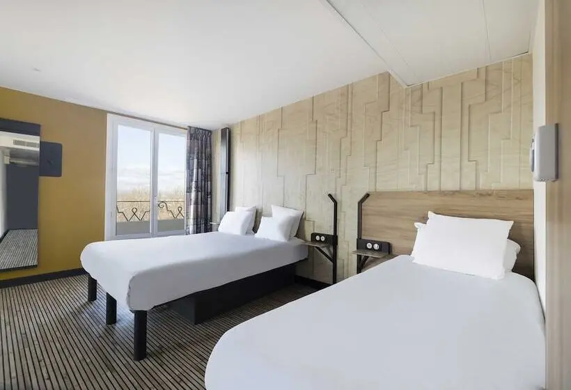 اتاق استاندارد سه نفره, B&b Hôtel Perpignan Centre