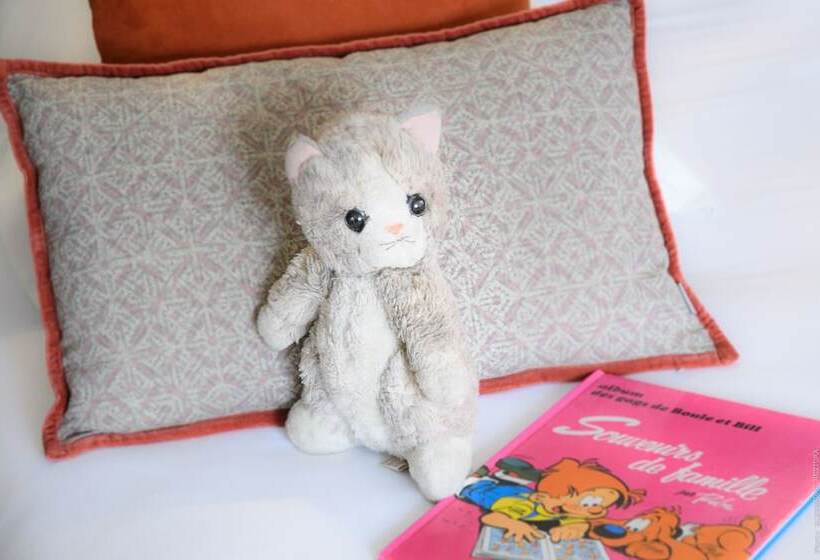 スーペリアの４人部屋, A L Hôtel Des Roys