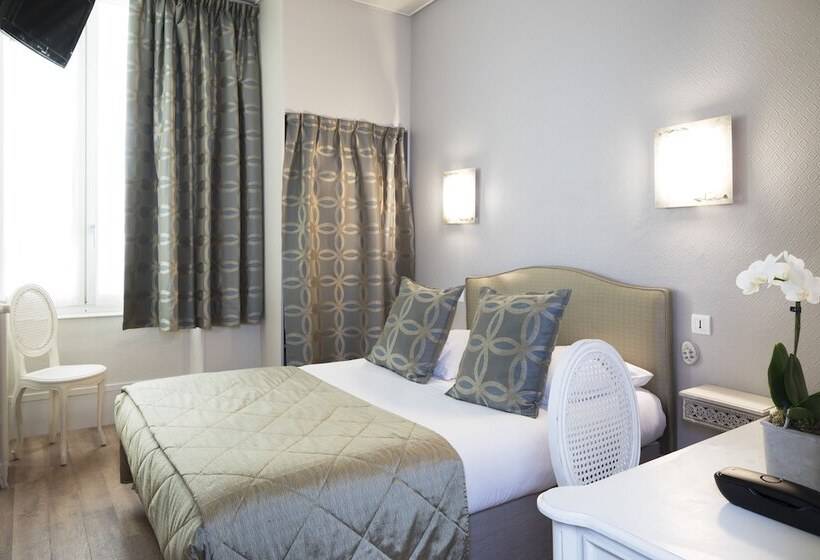 クラシックルーム, A L Hôtel Des Roys