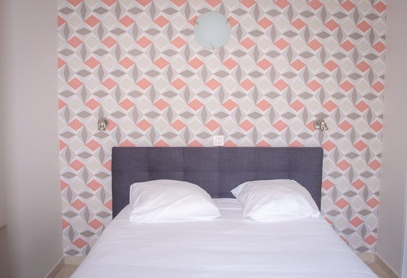 غرفة قياسية مزوَّدة بشُرفة, Et Appartements Reine D Azur