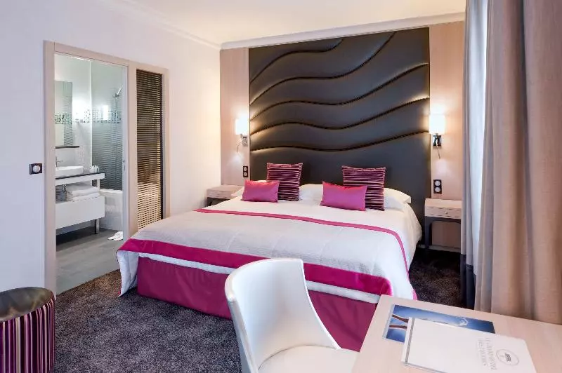 オーシャンビュースーペリアールーム, Grand Hôtel Des Thermes