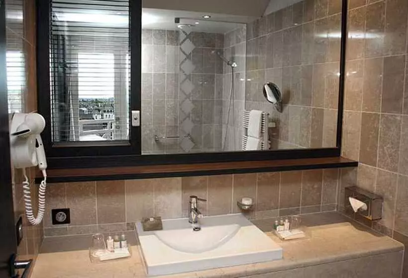 スタンダードシティビュールーム, Grand Hôtel Des Thermes