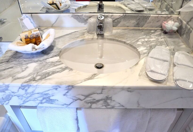 اتاق لوکس, Grand Hôtel Des Templiers