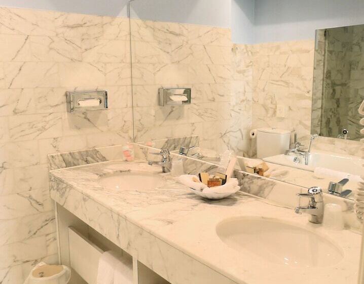 Номер Deluxe, Grand Hôtel Des Templiers