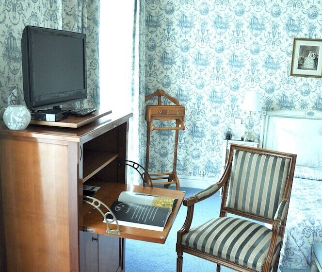 اتاق لوکس, Grand Hôtel Des Templiers