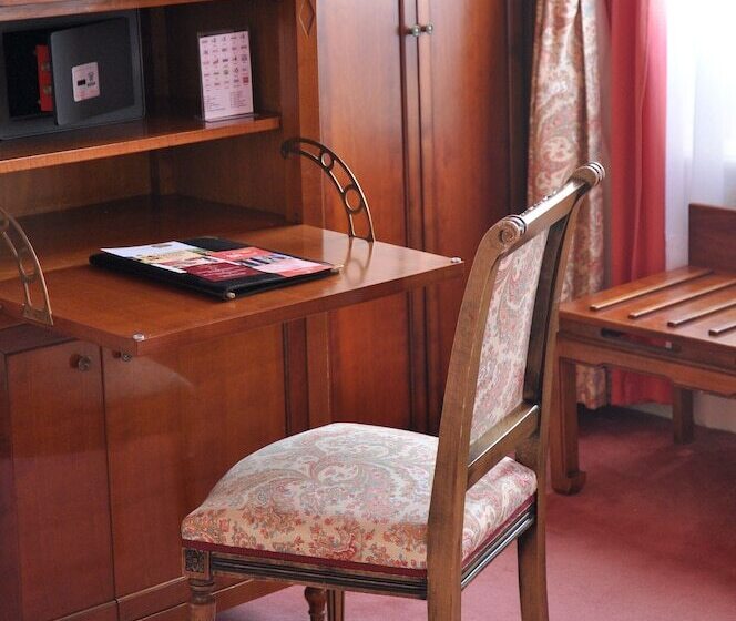 Номер Deluxe, Grand Hôtel Des Templiers