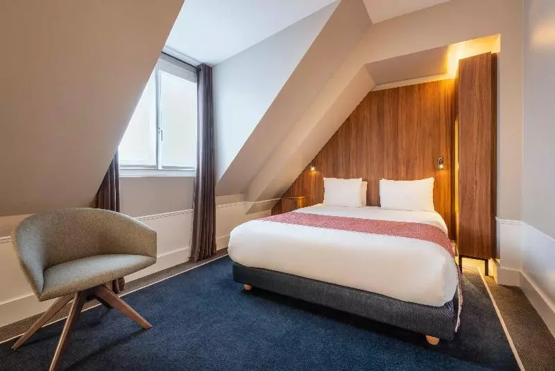 プレミアムルーム, Holiday Inn Paris   Gare De Lyon Bastille By Ihg