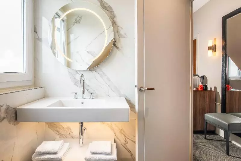 プレミアムルーム, Holiday Inn Paris   Gare De Lyon Bastille By Ihg