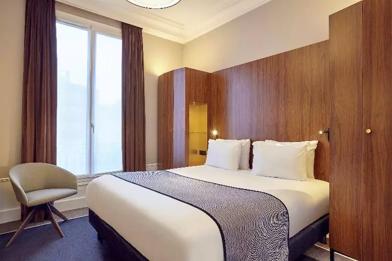 プレミアムルーム, Holiday Inn Paris   Gare De Lyon Bastille By Ihg