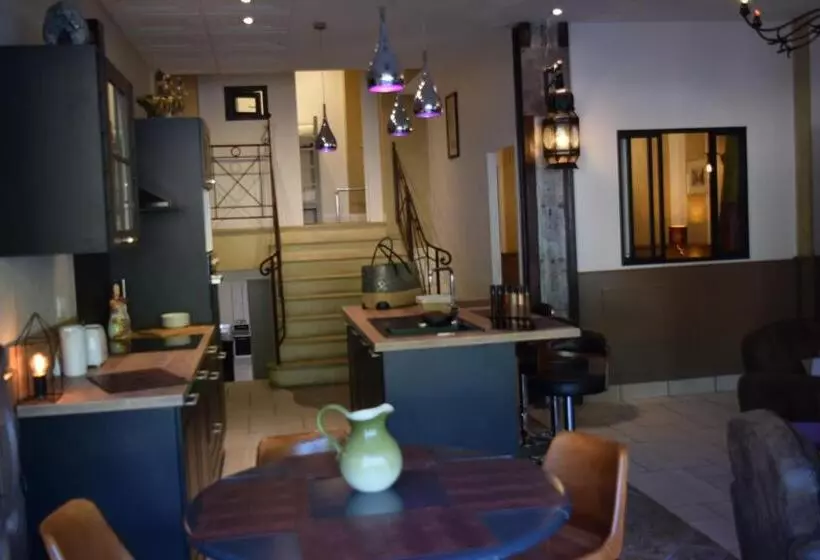 آپارتمان لوکس 1 خوابه, Hôtel Saint Albert