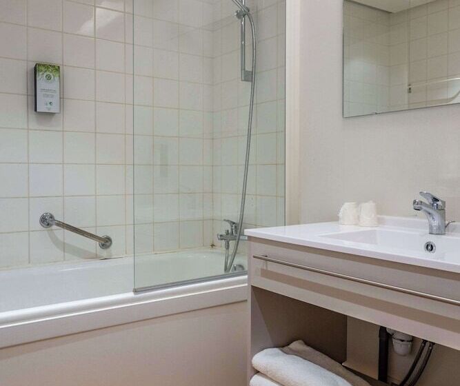 غرفة قياسية, Kyriad Montchanin Le Creusot