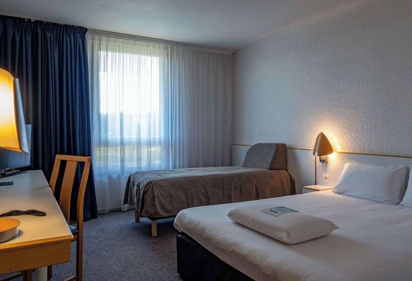 غرفة قياسية, Kyriad Montchanin Le Creusot