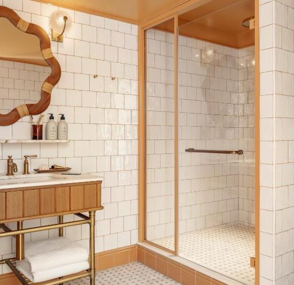 スーペリアールーム, La Fantaisie