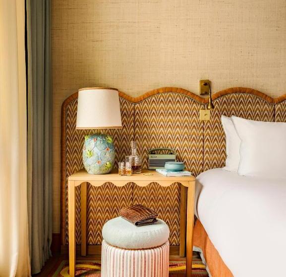 ガーデンビュースタンダードルーム, La Fantaisie