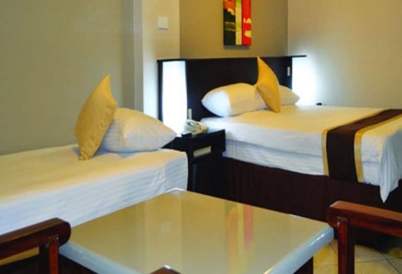 اتاق لوکس, Peninsula International