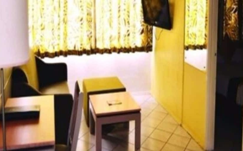 سوییت خانوادگی, Peninsula International