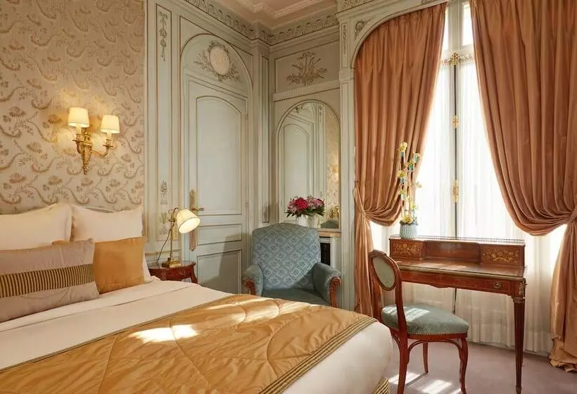 Habitación Superior, Raphael