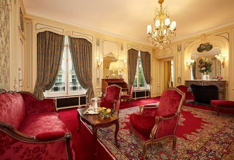 Suite, Raphael