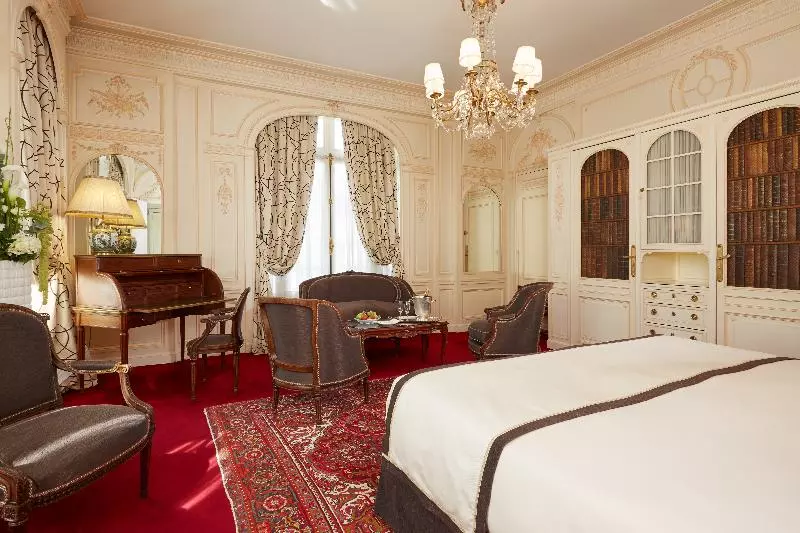 Habitación Deluxe, Raphael