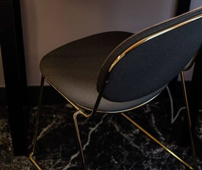 コンフォートルーム, Royal Saint Germain