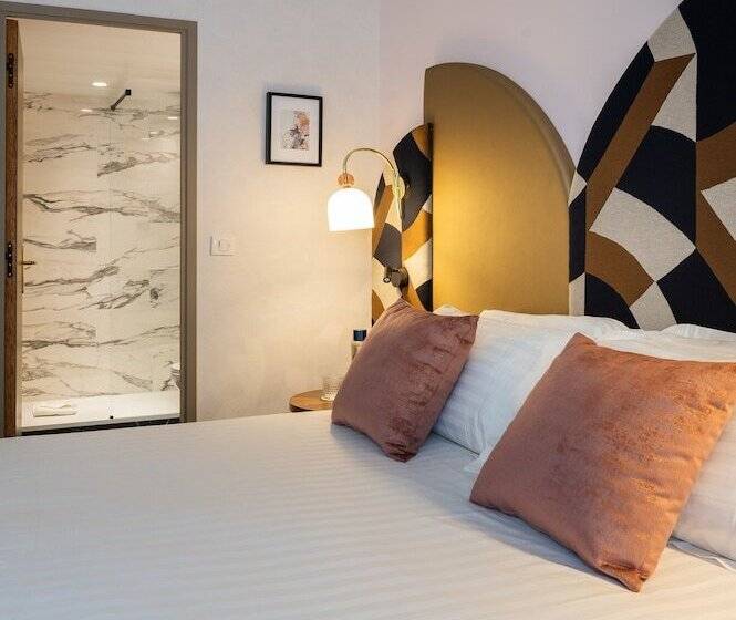 スタンダードルーム, Royal Saint Germain