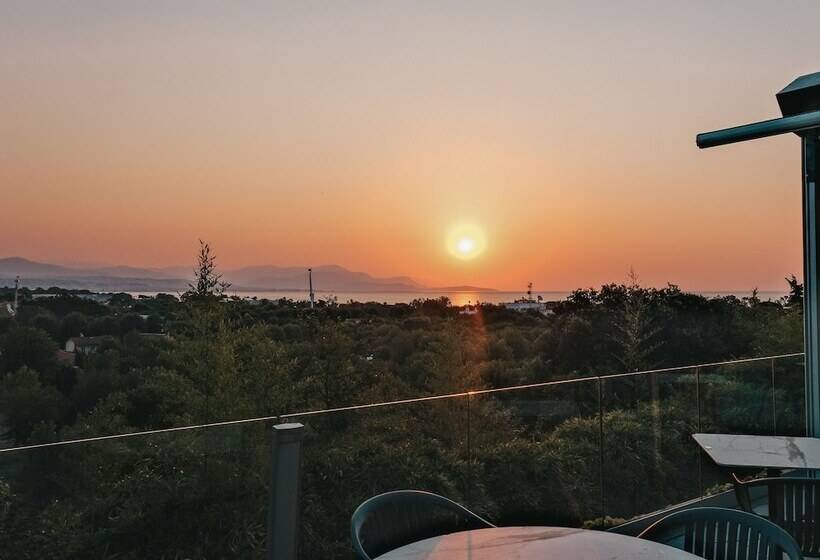 Standard Room Sea View, Thalazur Antibes   & Spa