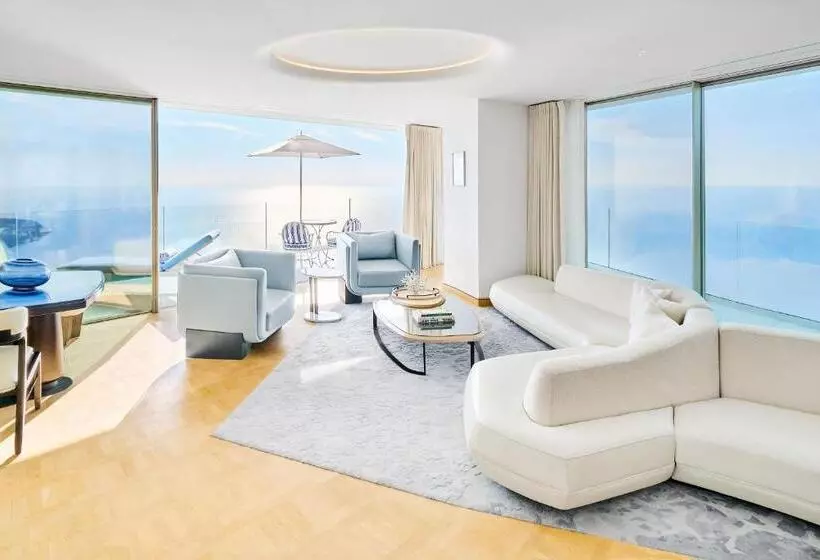 パノラミックビュースイート, The Maybourne Riviera, Maybourne Hotel Collection
