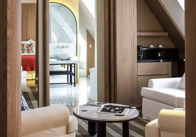 プレステージスイート, Hôtel Vernet Champs Elysées Paris