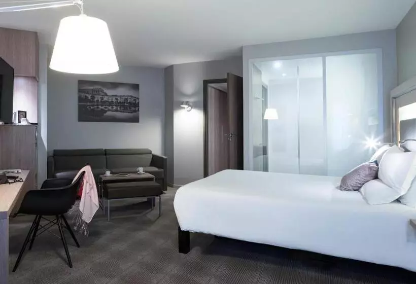 エクゼクティブルーム, Novotel Chateau De Versailles