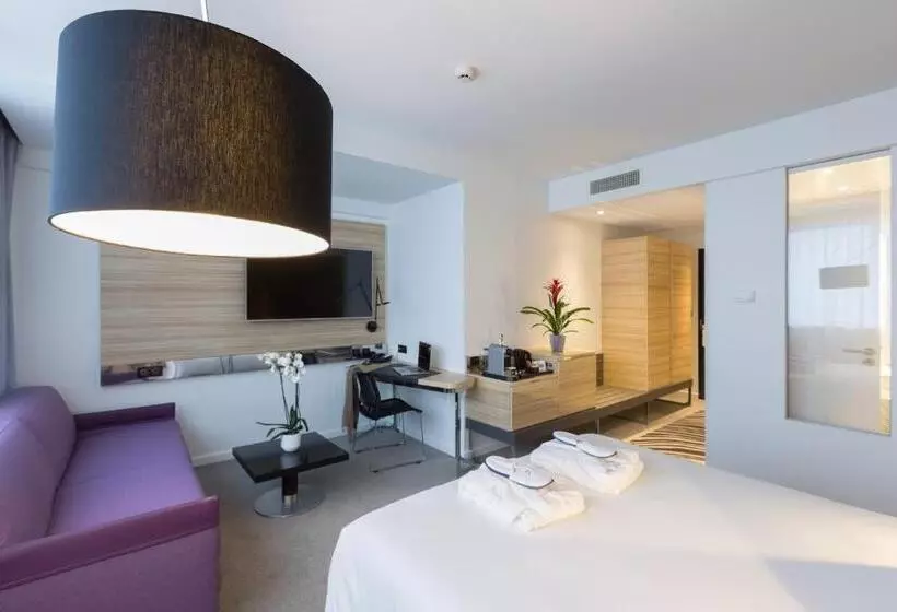 Executive-huone, Novotel Poitiers Site Du Futuroscope