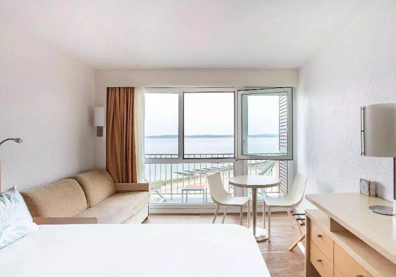 オーシャンビュースーペリアールーム, Novotel Thalassa Ile D Oléron