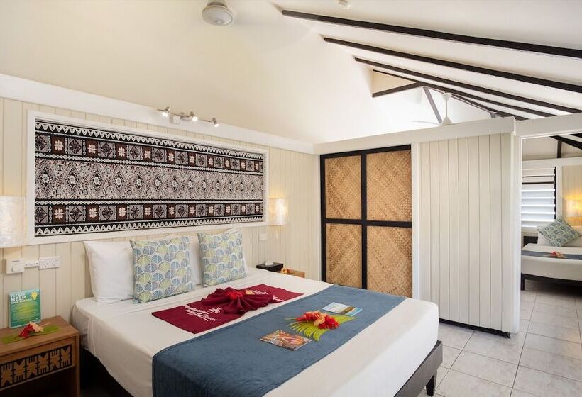 بانگلوی استاندارد, Plantation Island Resort