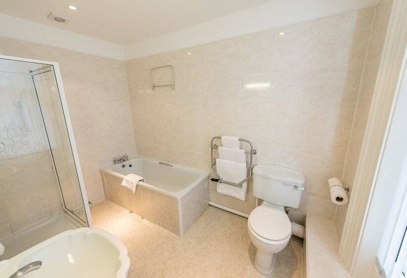 패밀리 룸, Voco The Clifton Folkestone, An Ihg