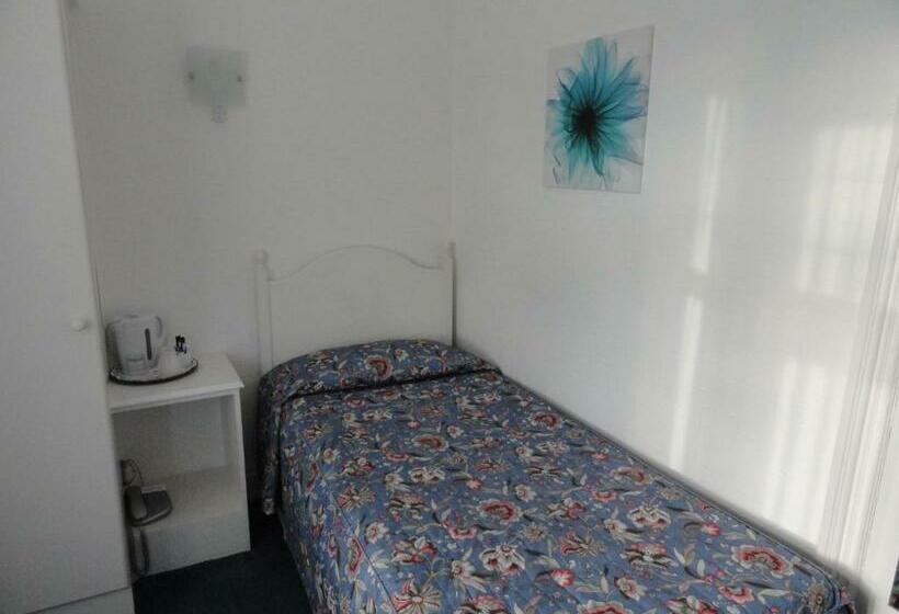 Номер Стандарт Индивидуальный, The Chester Court