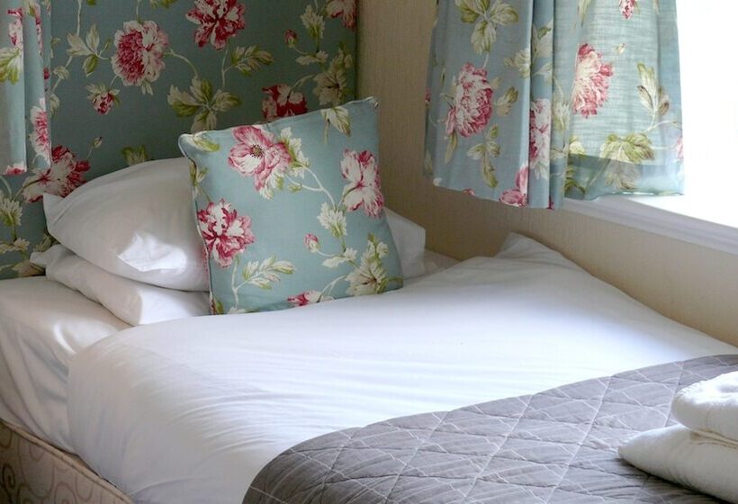 Номер Стандарт Индивидуальный, The Chester Court