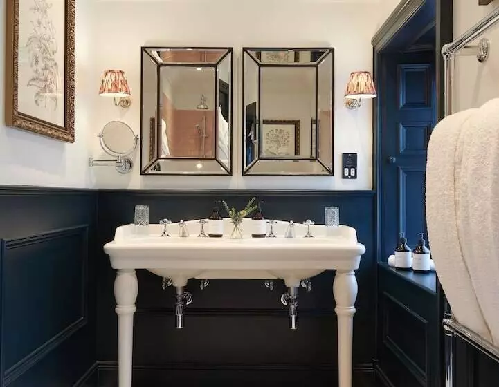 Standard-huone, Cromlix
