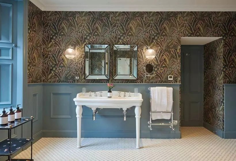 ジュニアスイート, Cromlix