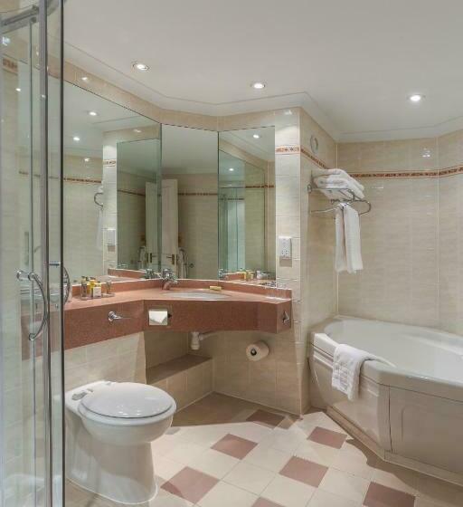 סוויטת ג'וניור, Dalmahoy Hotel & Country Club