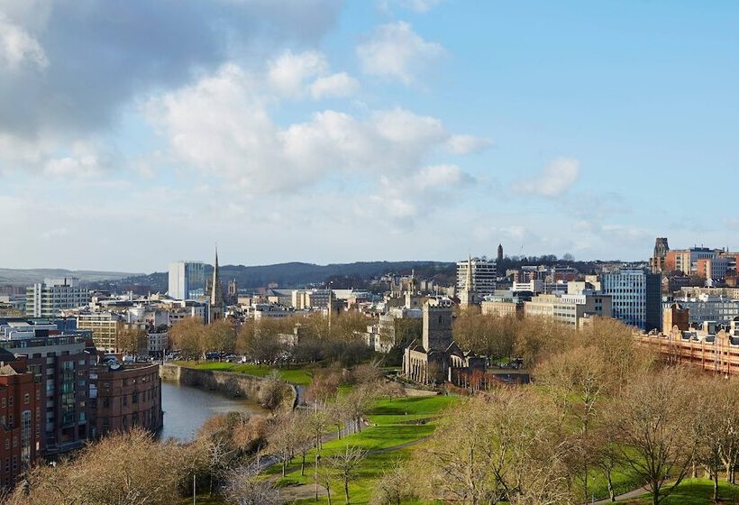 디럭스 룸, Delta Hotels By Marriott Bristol City Centre
