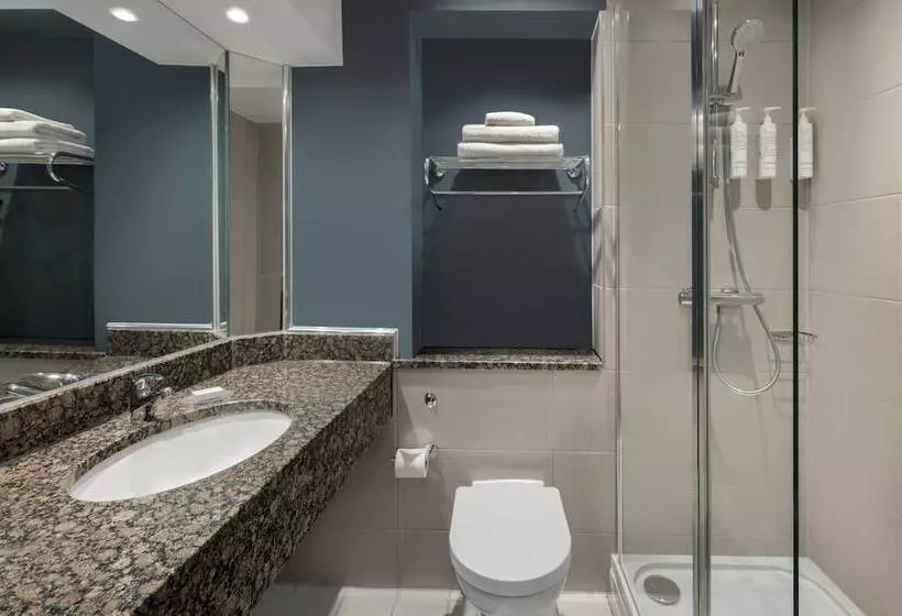 Perhehuone, Delta Hotels By Marriott Bristol City Centre