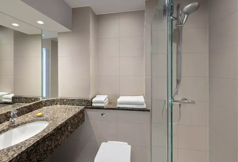 Perhehuone, Delta Hotels By Marriott Bristol City Centre