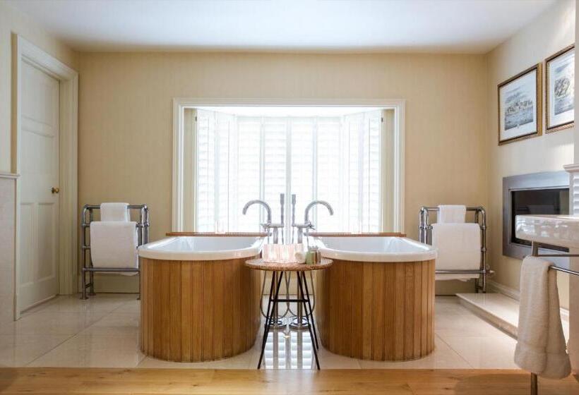 جناح, Gidleigh Park  A Relais & Chateaux