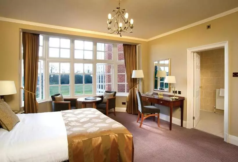 デラックスルーム, Grovefield House