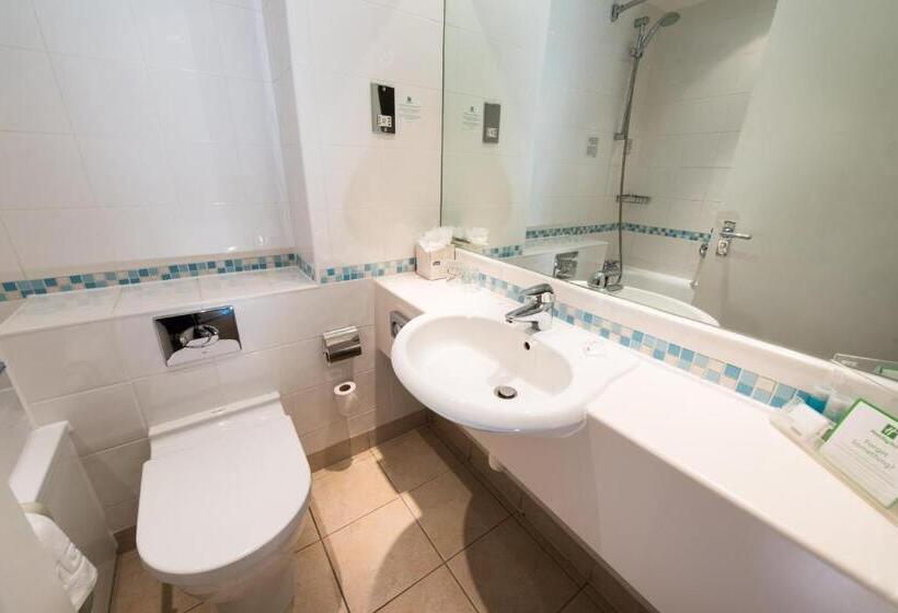 Номер Стандарт, Holiday Inn Basildon, An Ihg